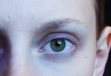 Vem ansvarar för att stoppa våld mot kvinnor?