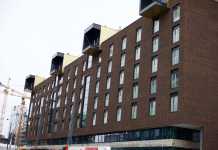 Finska ute, svenska inne i Kvarteret Victoria