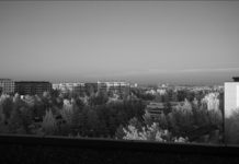 Var tredje förortsbo känner sig inklämd