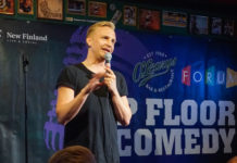 Janne Grönroos och en komediklubbs framväxt