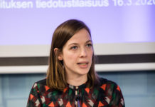 Utbildningsministern: Skolorna hinner eventuellt öppnas i vår Skolorna ska inte hållas stängda om det inte är nödvändigt, meddelar utbildningsminister Li Andersson (VF). Bild: Laura Kotila / Statsrådets kansli.