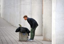 Ensamma unga får stöd – karantänkompisar ska ge trygghet på distans Genom digitala träffar hoppas man kunna minska ensamhet.