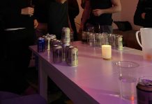 Studerande väljer att festa trots corona Studerandefest i Vasa