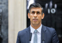 Storbritanniens Rwandaplan har nu godkänts i parlamentet – nu anhålls immigranter Storbritanniens premiärminister Rishi Sunak.